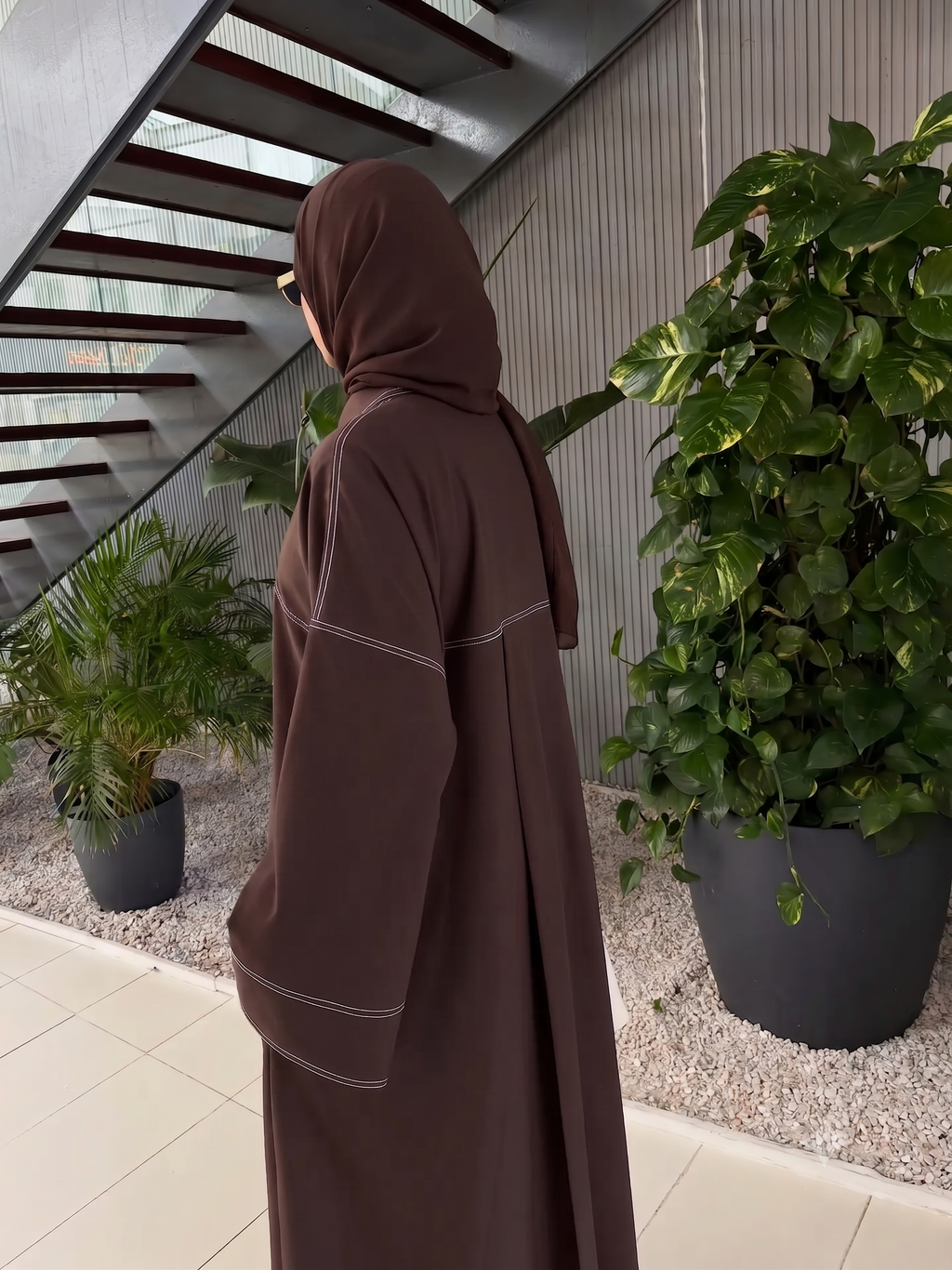 Abaya jouri